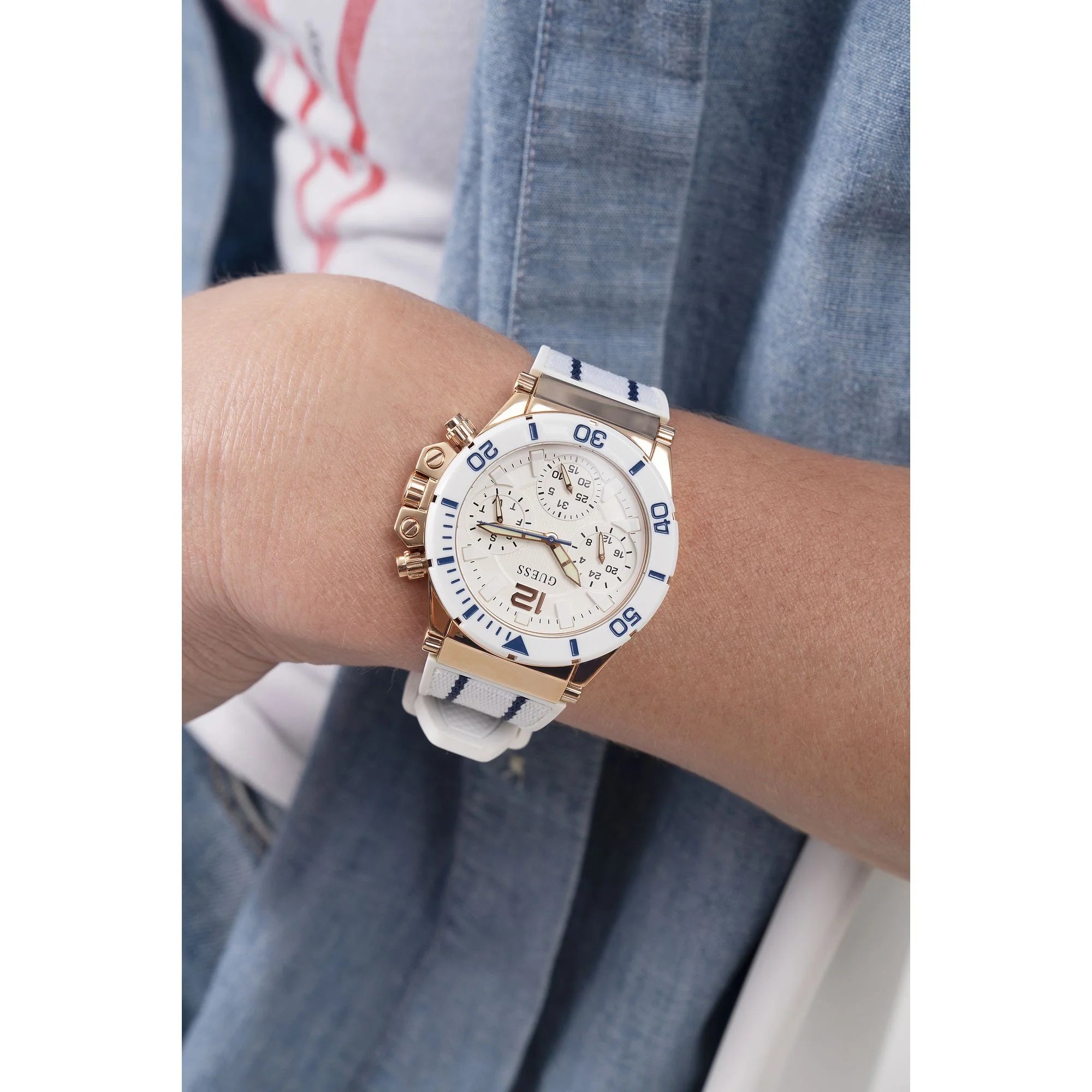 Ceas de damă Guess GW0406L2 Alb