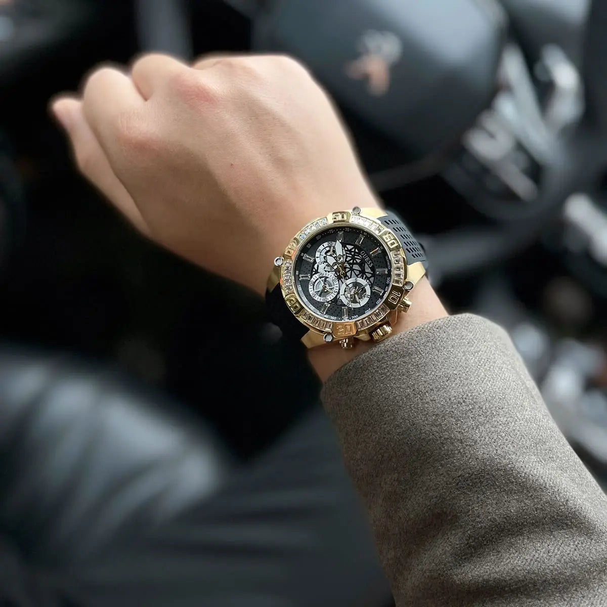 Ceas bărbați Guess GW0333G2 Negru / Auriu